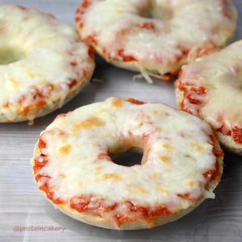 pizza bagels