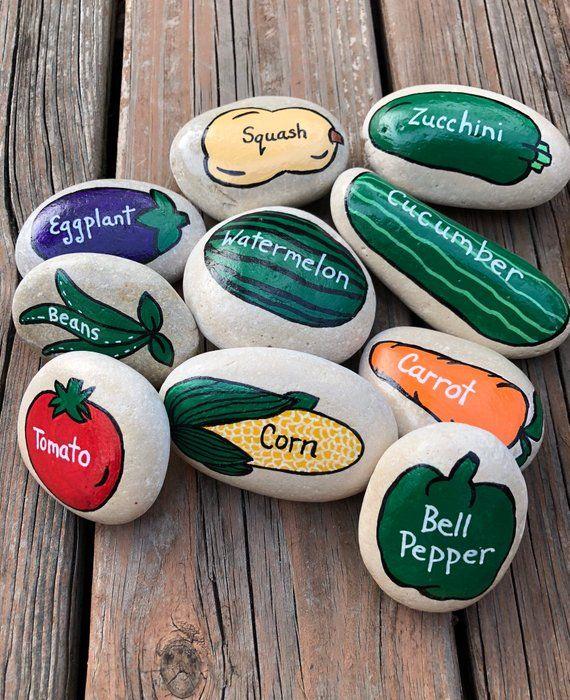 Painted pebbles 